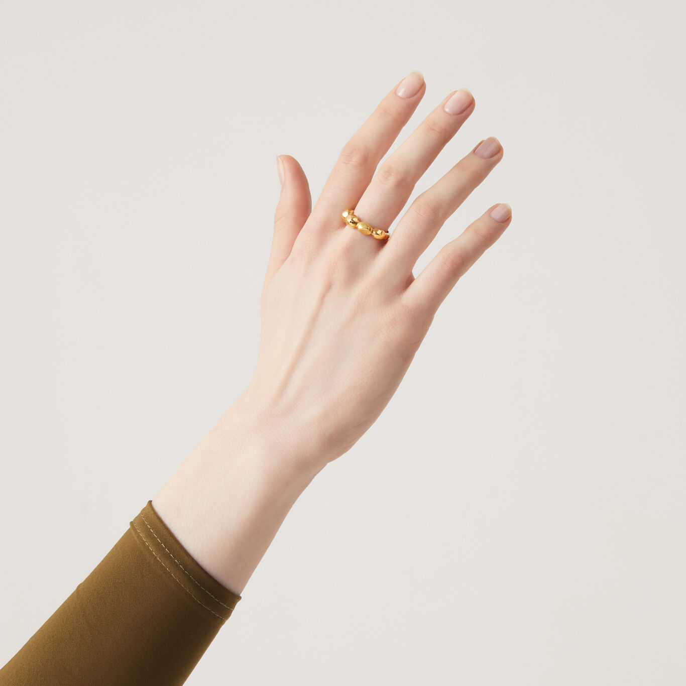 Anello Riviera indossato