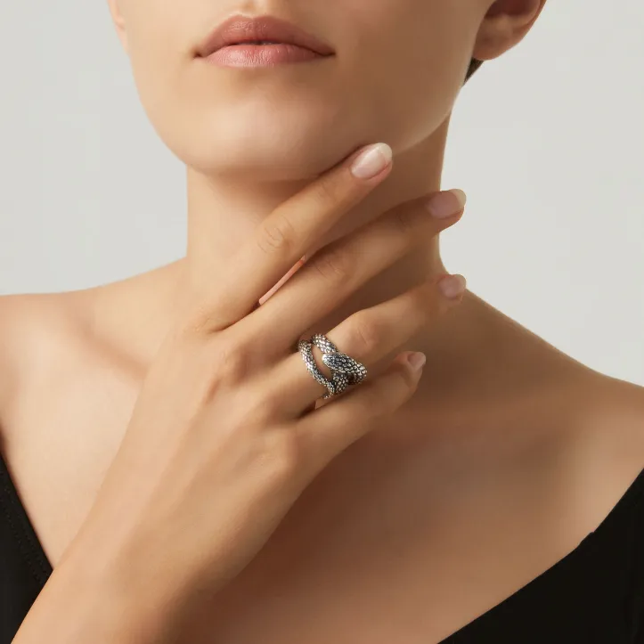 Anello Serpente indossato