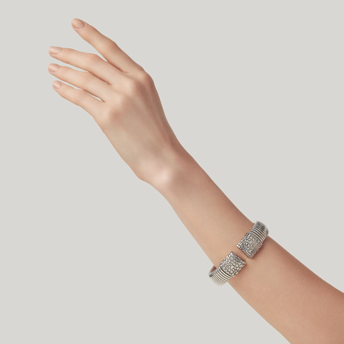 Bracciale Tubogas Croco Grande indossato