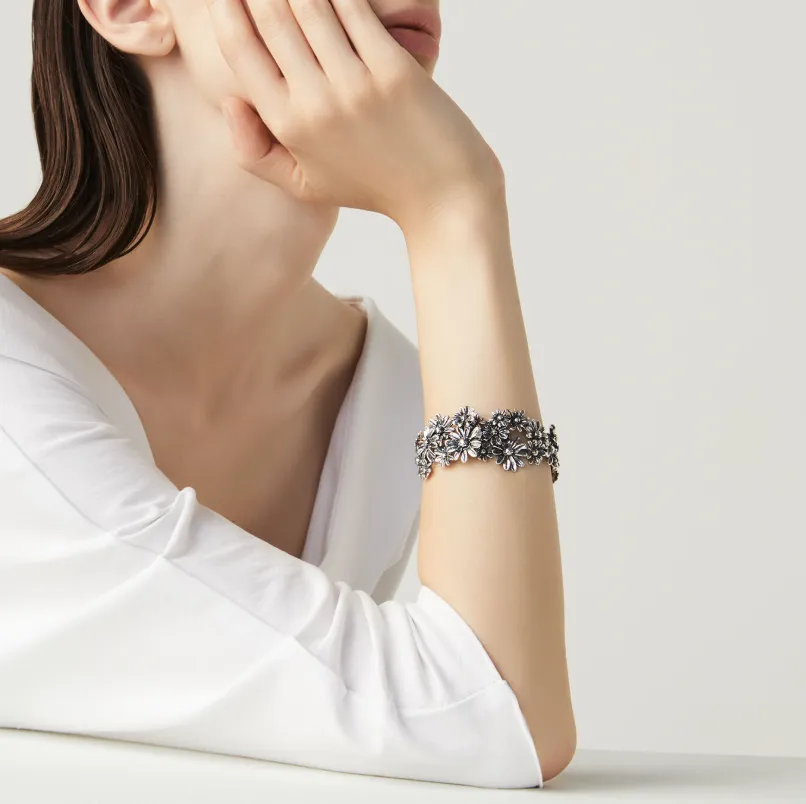 Bracciale Margherite indossato