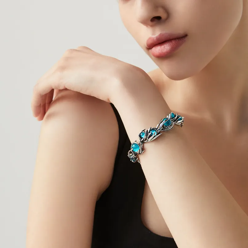 Bracciale Posidonia indossato