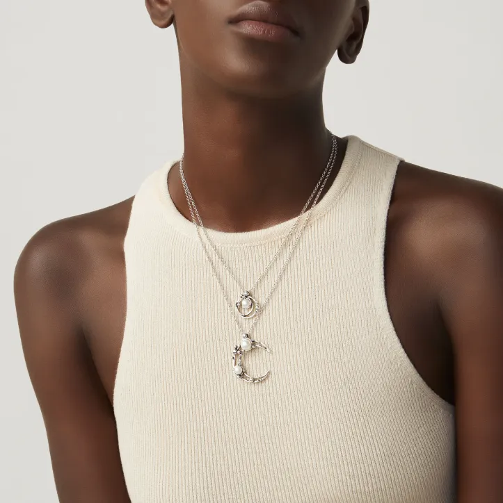 Collana Ad Astra indossata