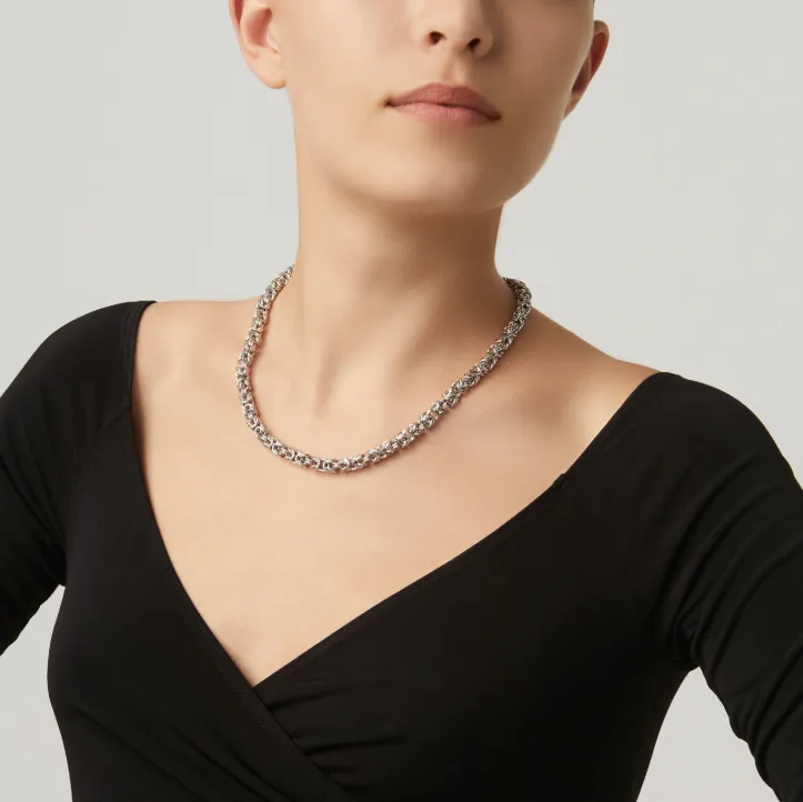 Collana Bizantina indossata