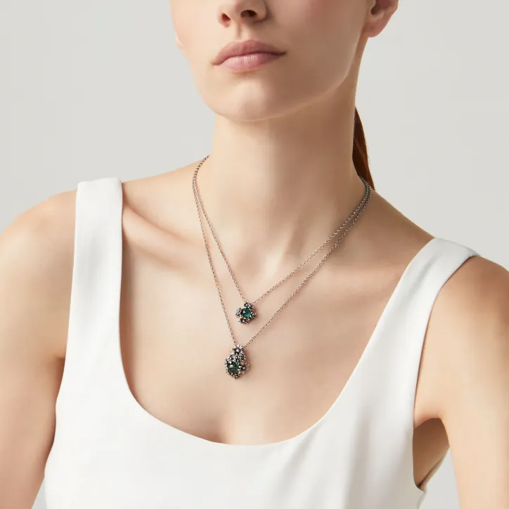 Collana Margherite Garden indossata