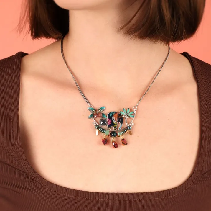 Collana Papong indossata