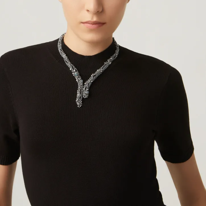 Collana Via Lattea indossata