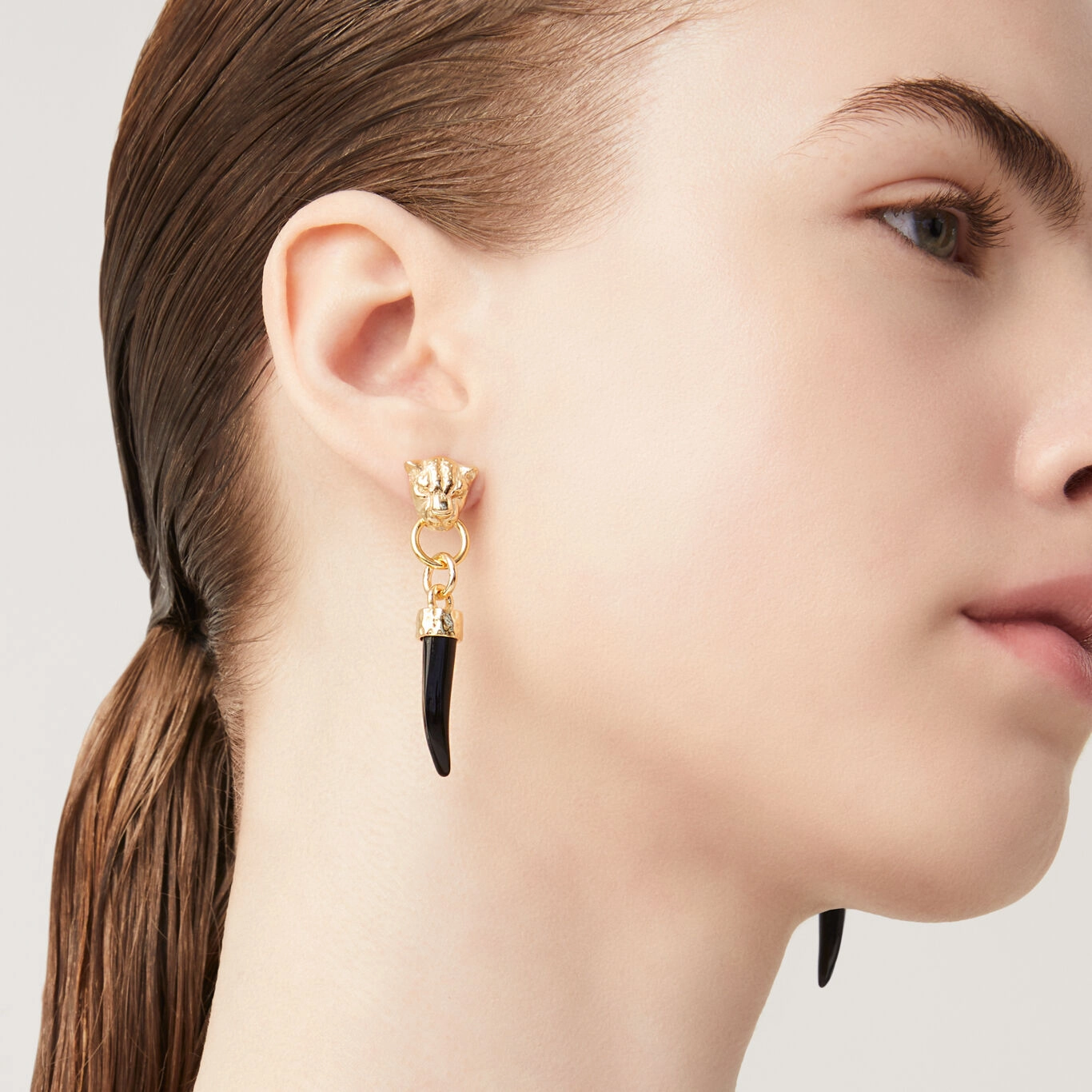 Foto indossata di Orecchinileopardoezannanera